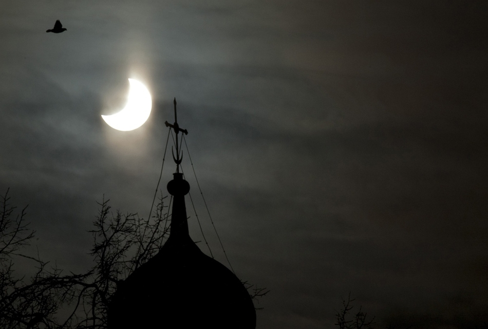 Eclipse around the world